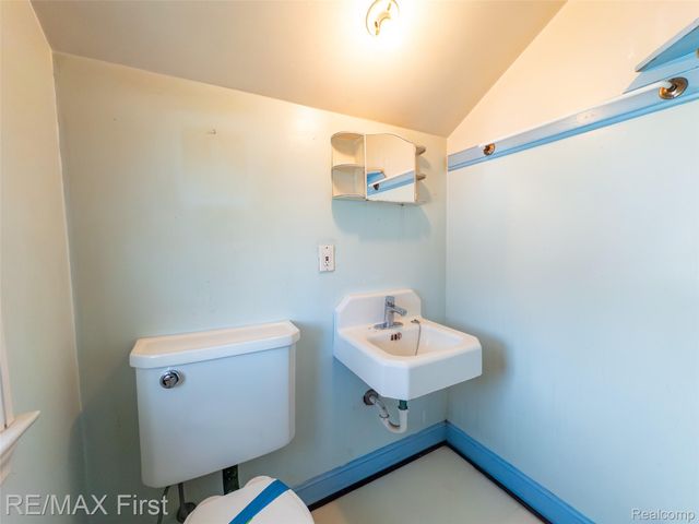 41 Beyne Street, Mt. Clemens, MI 48043