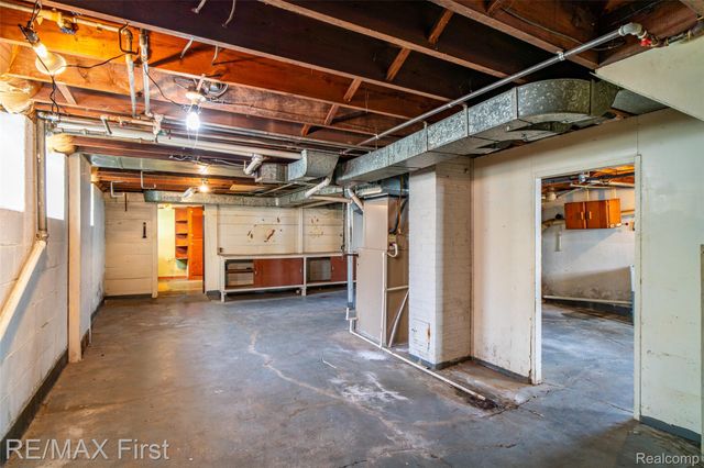 41 Beyne Street, Mt. Clemens, MI 48043