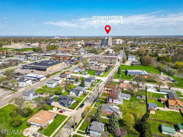 41 Beyne Street, Mt. Clemens, MI 48043