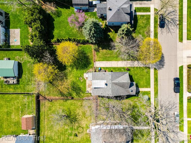 41 Beyne Street, Mt. Clemens, MI 48043