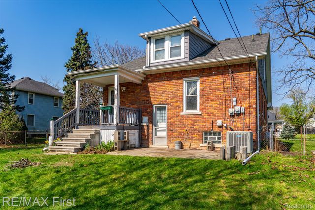 41 Beyne Street, Mt. Clemens, MI 48043