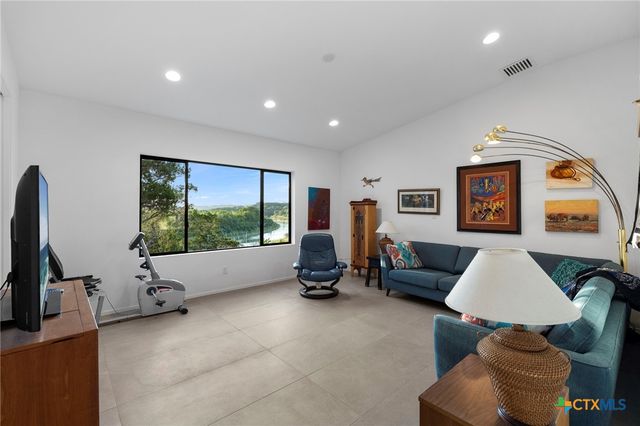 352 Arthur Court, Spring Branch, TX 78070