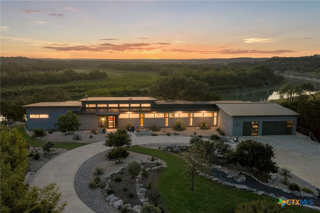 352 Arthur Court, Spring Branch, TX 78070