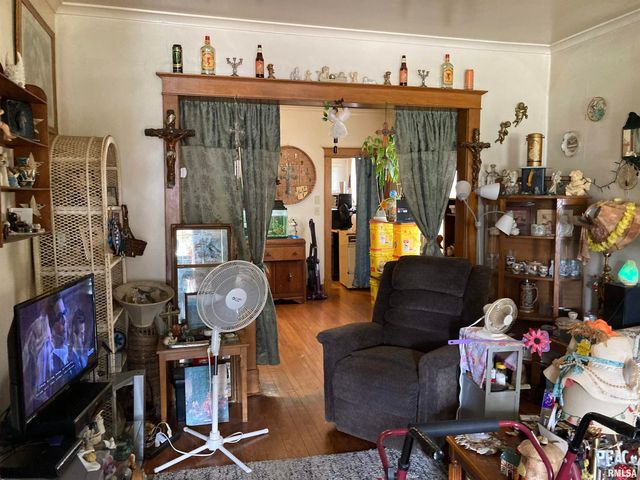 763 MULBERRY Street, Galesburg, IL 61401