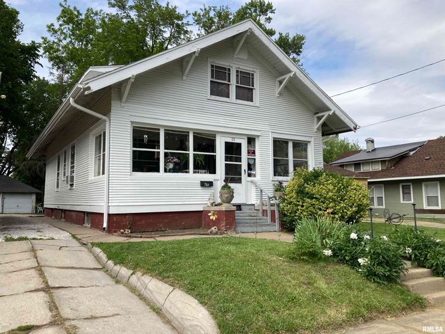 763 MULBERRY Street, Galesburg, IL 61401