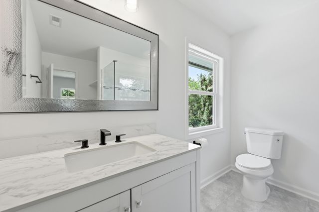 222 Basswood Avenue, Summerville, SC 29483