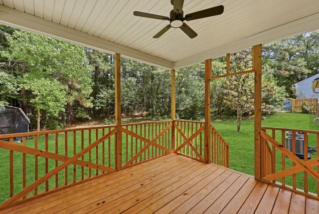 222 Basswood Avenue, Summerville, SC 29483