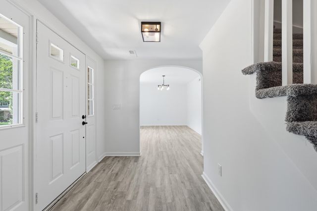 222 Basswood Avenue, Summerville, SC 29483