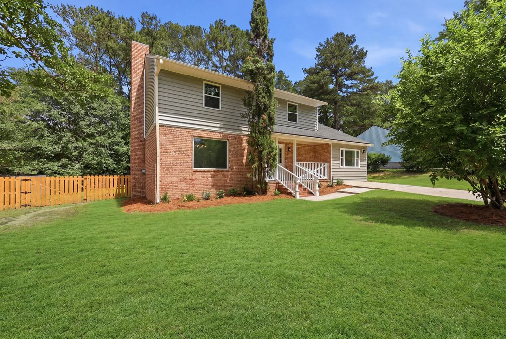 222 Basswood Avenue, Summerville, SC 29483