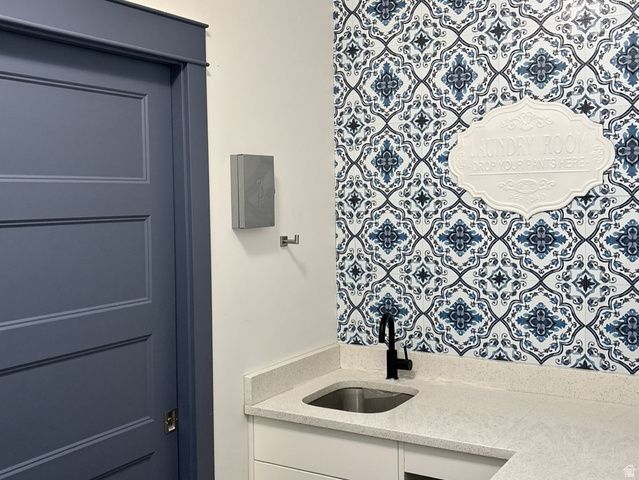 2216 N 3430 W, Clinton, UT 84015