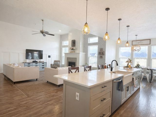 2216 N 3430 W, Clinton, UT 84015