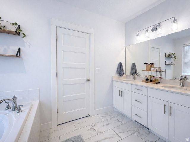 2216 N 3430 W, Clinton, UT 84015