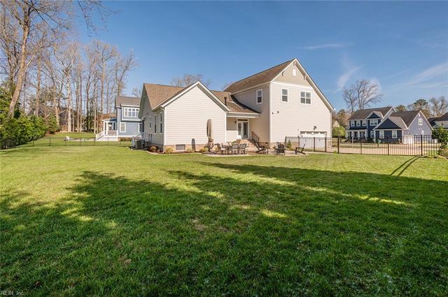 105 Nairn, Smithfield, VA 23430