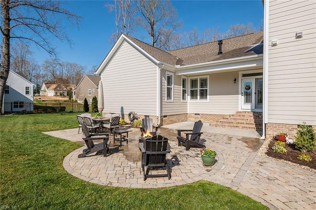 105 Nairn, Smithfield, VA 23430