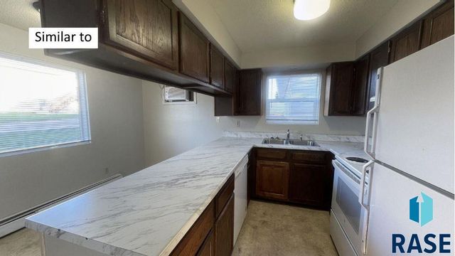 3709 S Cathy Ave Avenue, Sioux Falls, SD 57106