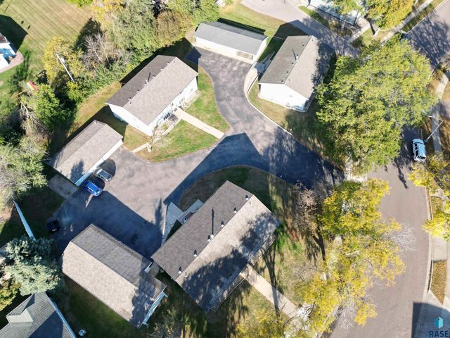 3709 S Cathy Ave Avenue, Sioux Falls, SD 57106