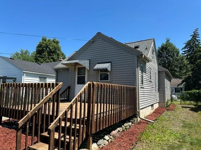 6052 Clinton Avenue S, Minneapolis, MN 55419