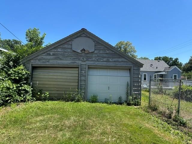 6052 Clinton Avenue S, Minneapolis, MN 55419
