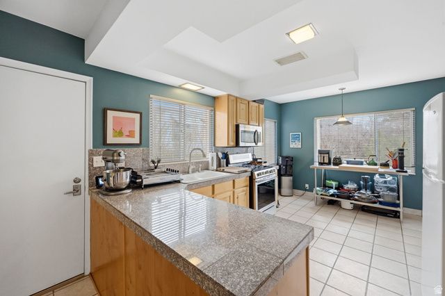 2620 E BLAINE AVE, Salt Lake City, UT 84108