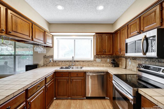 7521 Sidbury Circle, San Antonio, TX 78250