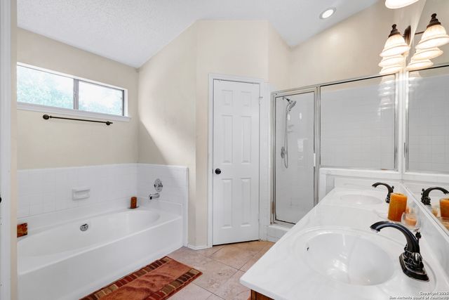 7521 Sidbury Circle, San Antonio, TX 78250