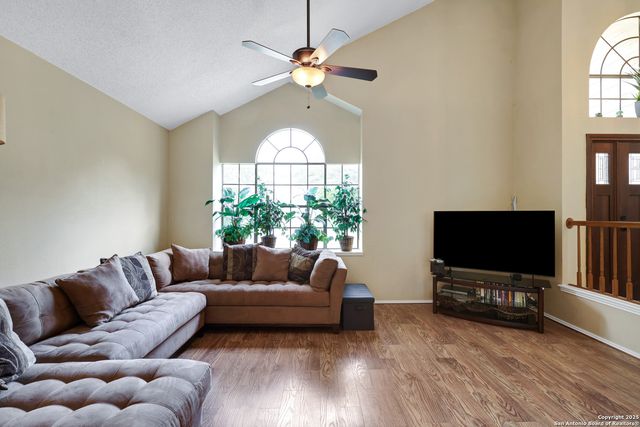 7521 Sidbury Circle, San Antonio, TX 78250