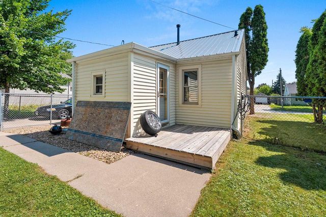 1519 N WAYNE STREET, Appleton, WI 54911