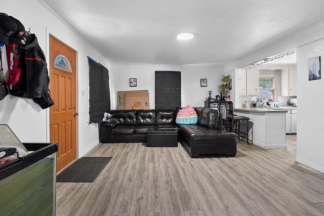 1519 N WAYNE STREET, Appleton, WI 54911