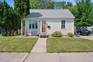 1519 N WAYNE STREET, Appleton, WI 54911