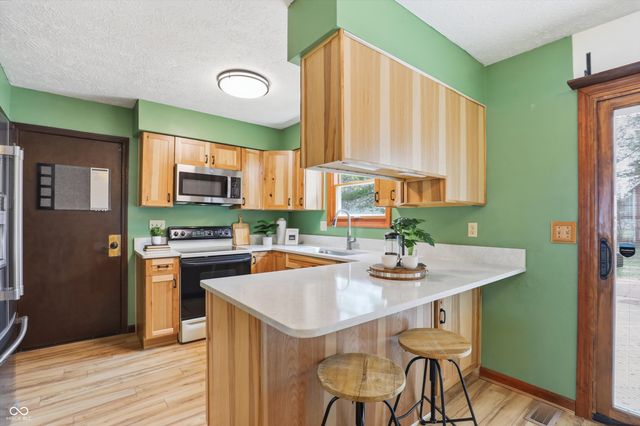 209 Bayview Drive, Cicero, IN 46034