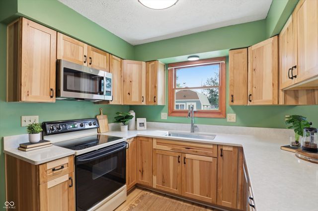 209 Bayview Drive, Cicero, IN 46034