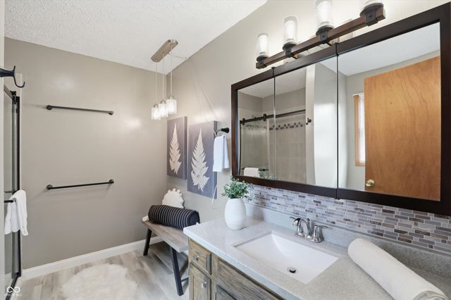 209 Bayview Drive, Cicero, IN 46034