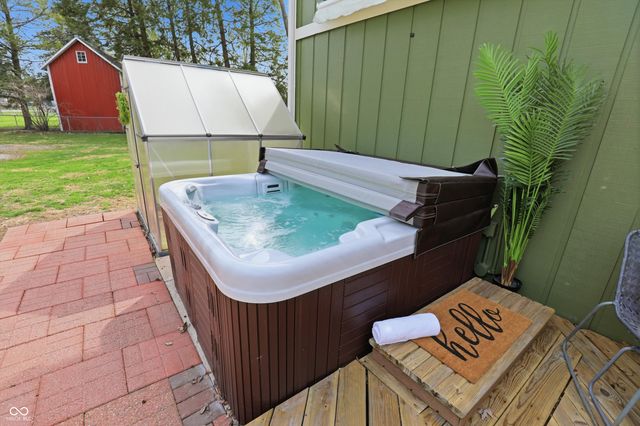 209 Bayview Drive, Cicero, IN 46034