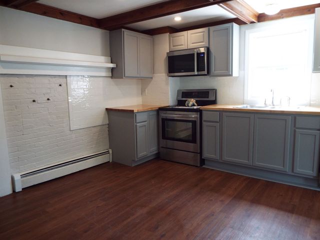 93 Gulf Road, Derry, NH 03038