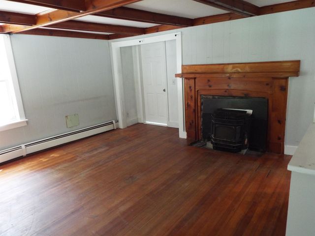 93 Gulf Road, Derry, NH 03038