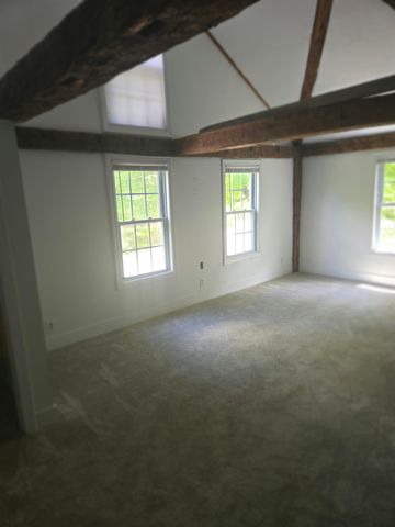 93 Gulf Road, Derry, NH 03038