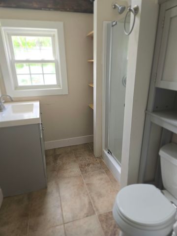 93 Gulf Road, Derry, NH 03038