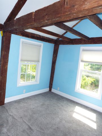 93 Gulf Road, Derry, NH 03038