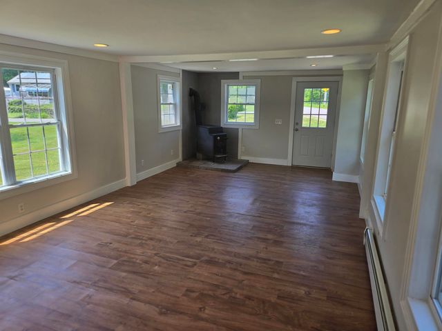 93 Gulf Road, Derry, NH 03038