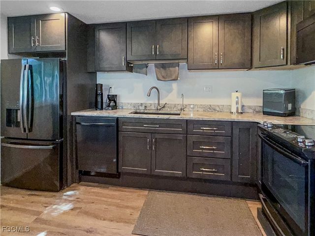 3510 SE 2nd AVE, Cape Coral, FL 33904