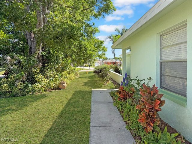 3510 SE 2nd AVE, Cape Coral, FL 33904
