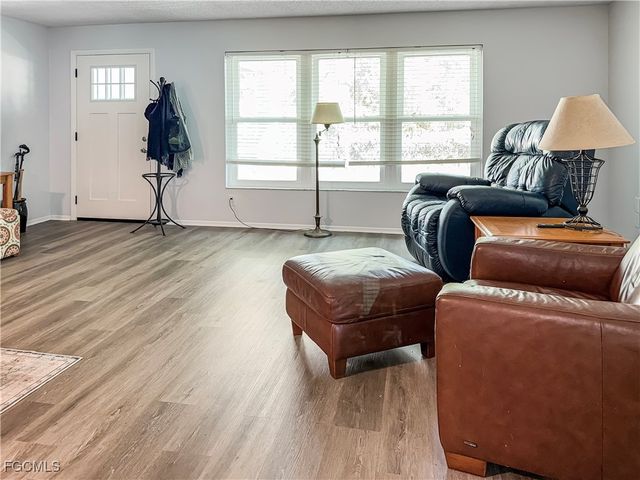 3510 SE 2nd AVE, Cape Coral, FL 33904