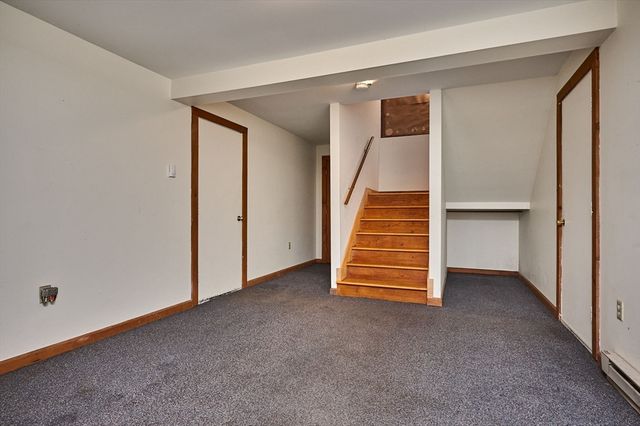 62 Peabody Lane, Greenfield, MA 01301