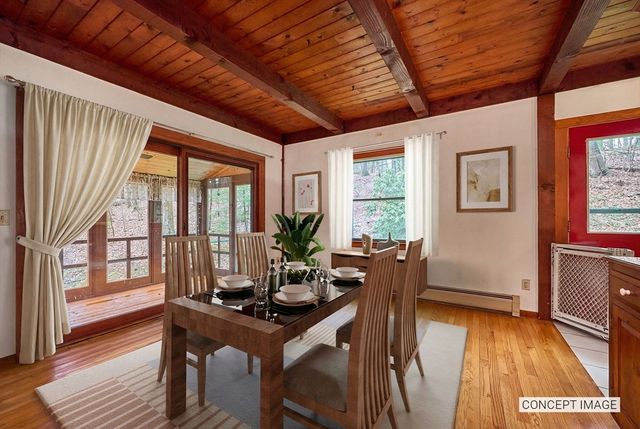 62 Peabody Lane, Greenfield, MA 01301