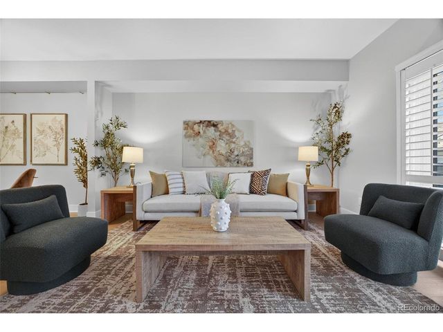 4250 S Olive St 111, Denver, CO 80237