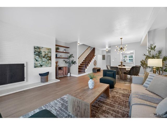 4250 S Olive St 111, Denver, CO 80237