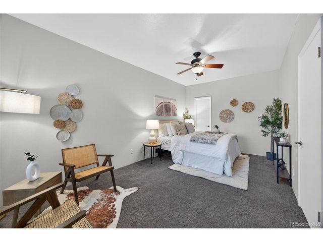 4250 S Olive St 111, Denver, CO 80237