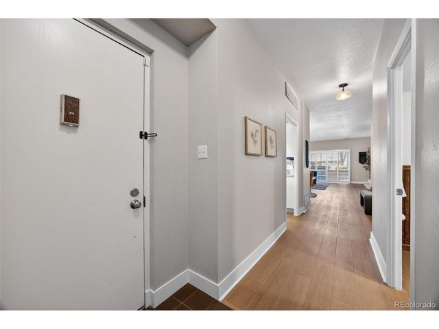 4250 S Olive St 111, Denver, CO 80237