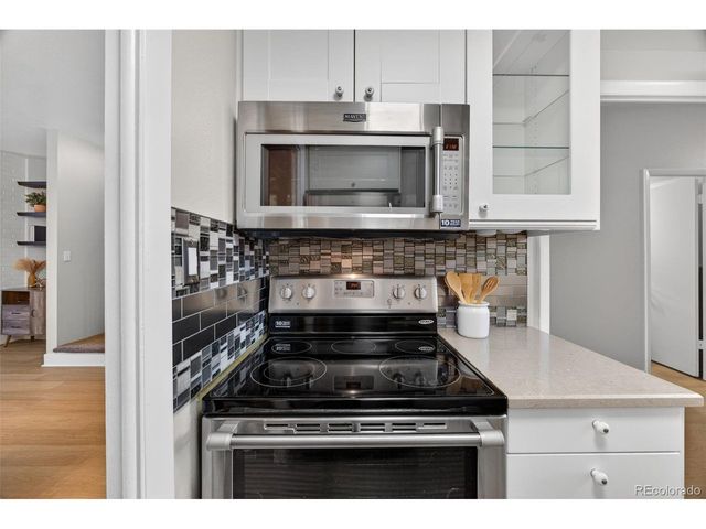 4250 S Olive St 111, Denver, CO 80237