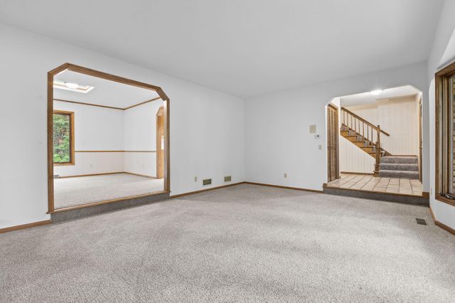 12083 Dogwood Street NW, Coon Rapids, MN 55448